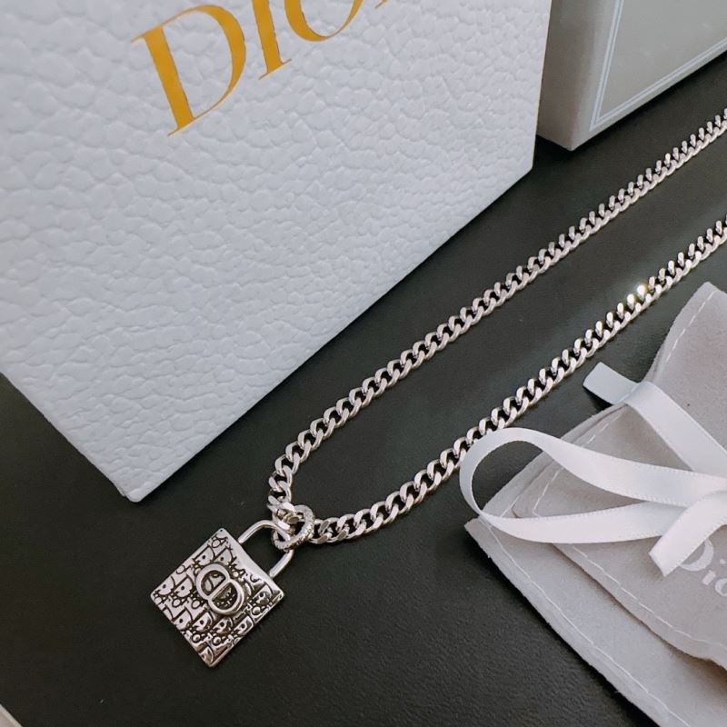 chr1st1an D10r necklaces